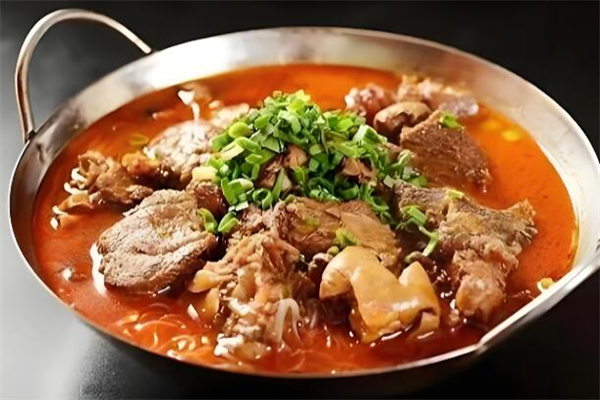 阿呆雷州羊庄爽嫩羊腩火锅 阿呆雷州羊庄爽嫩羊腩火锅