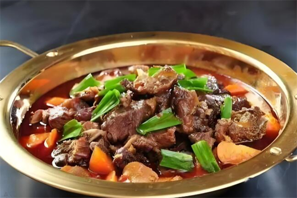 阿呆雷州羊庄爽嫩羊腩火锅 阿呆雷州羊庄爽嫩羊腩火锅