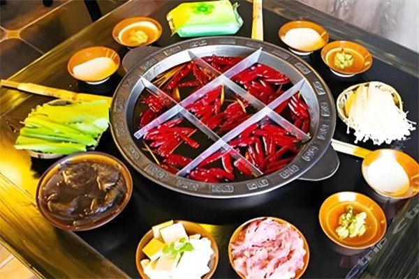 小酌坝子老灶火锅 小酌坝子老灶火锅