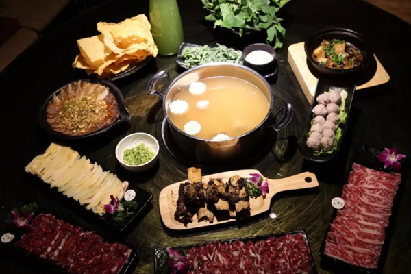 巡牛纪牛肉火锅加盟