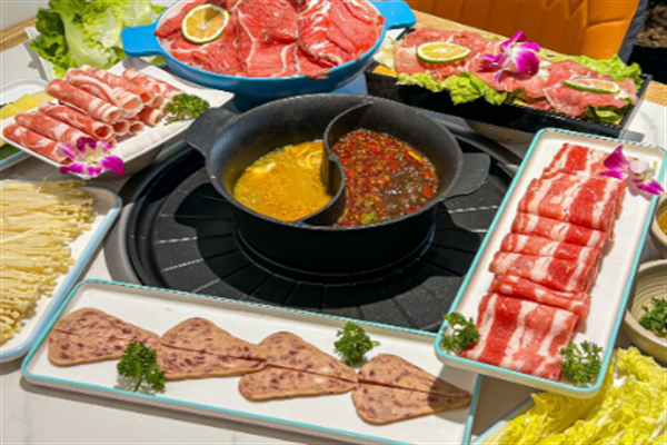 旺三炭火烤肉火锅加盟