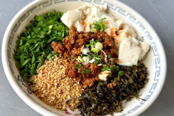 苗云村豆花米线