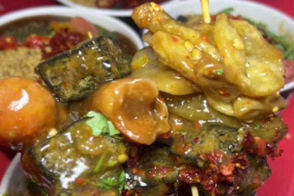 郭辉暖壶臭豆腐 郭辉暖壶臭豆腐