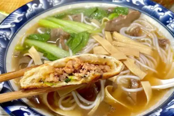 韩四娃鸡汁米线烧饼夹肉 韩四娃鸡汁米线烧饼夹肉