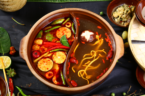 鲊孃自助舂舂鸡傣料酸汤火锅 鲊孃自助舂舂鸡傣料酸汤火锅